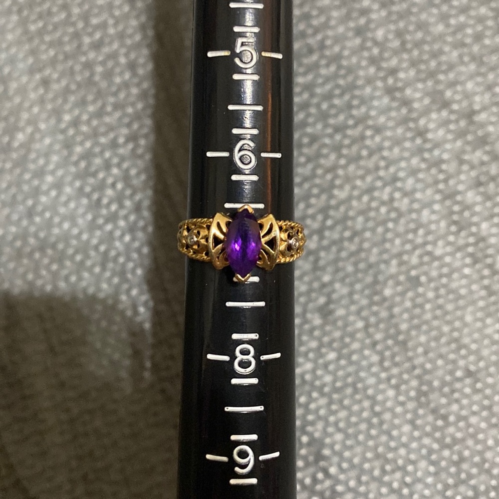 18k gold amethyst and diamond ring
